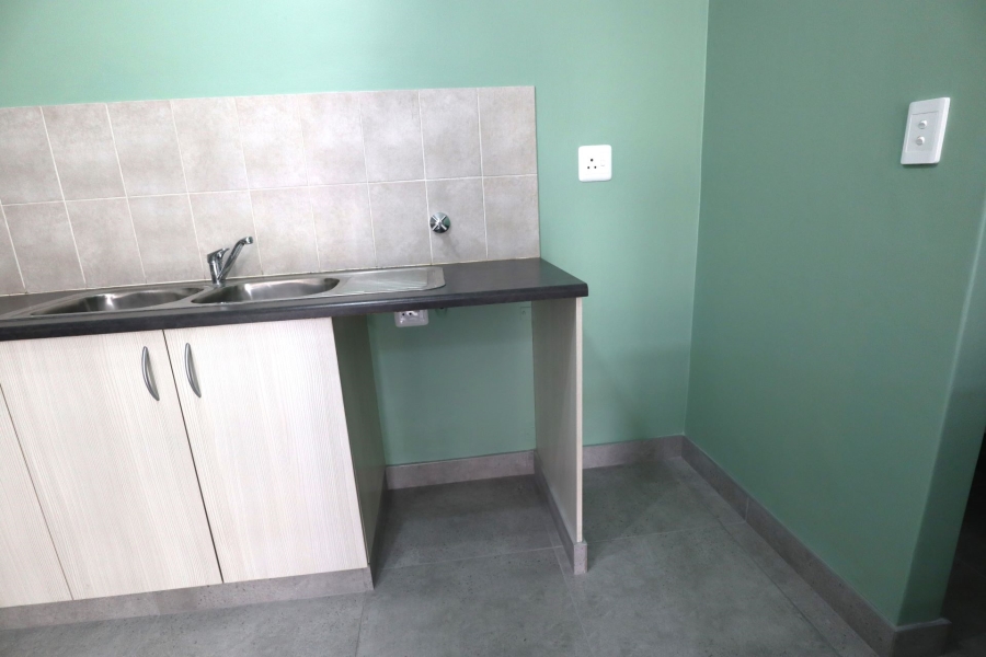 2 Bedroom Property for Sale in Ruwari Western Cape